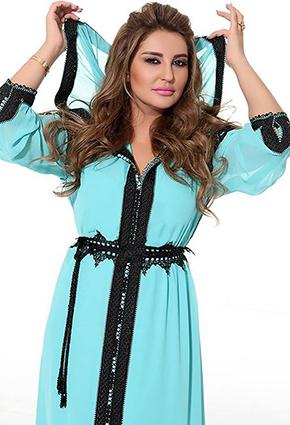 شذى حسون تنشر صوراً لها من طفولتها 